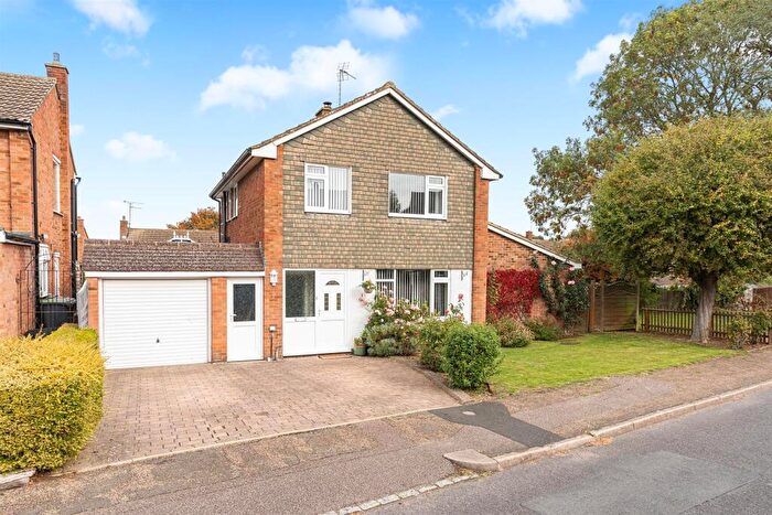 3 Bedroom Detached House For Sale In Brian Road, Harlington, LU5