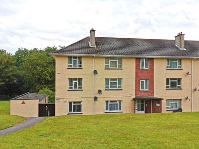 2 Bedroom Flat For Sale In Warburton Gardens, Plymouth, PL5