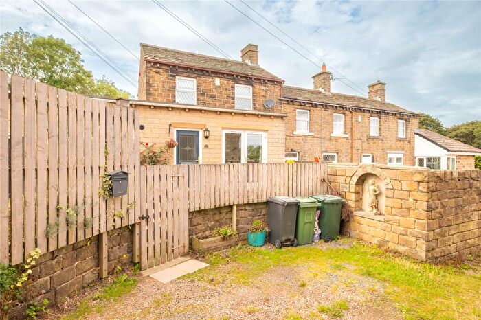 3 Bedroom Semi-Detached House For Sale In Holmfirth Road, Shepley, Huddersfield, HD8