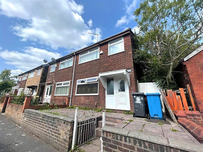 3 Bedroom Semi-Detached House For Sale In Burlington Avenue, Coppice, Oldham, OL8