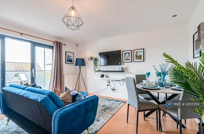 2 Bedroom Flat To Rent In West Quay, Newhaven, BN9