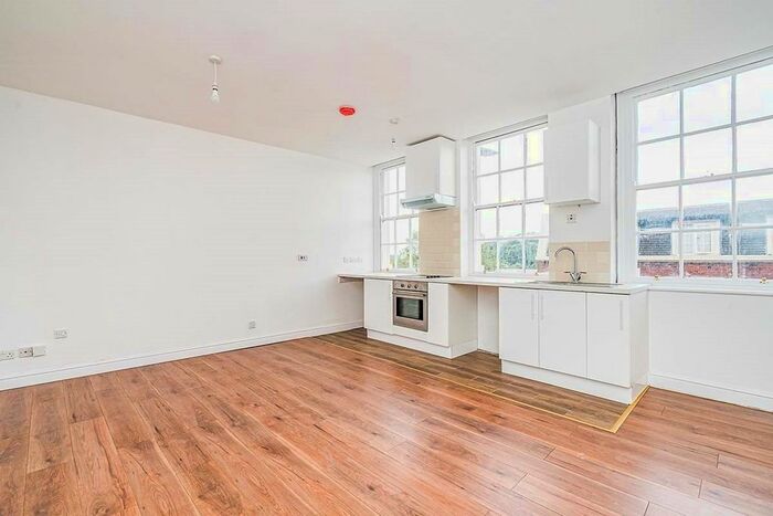 1 Bedroom Flat To Rent In New Street Chambers, New Street, Dudley, West Midlands, DY1