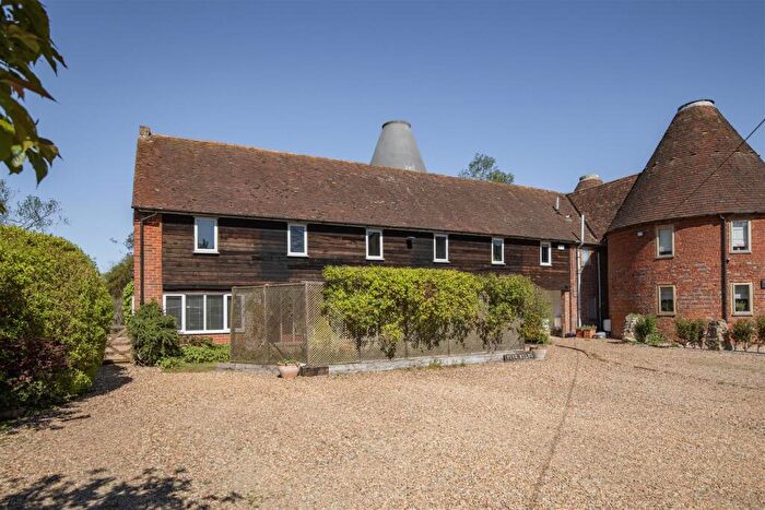 5 Bedroom House For Sale In Mill Lane, Yalding, Maidstone, ME18