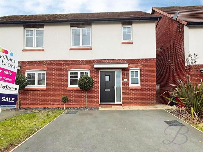 3 Bedroom Semi-Detached House For Sale In Stoney View, Creswell, Worksop, S80