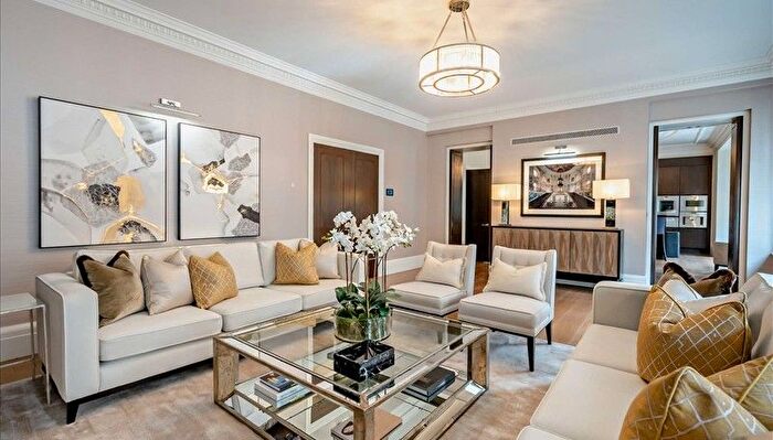 2 Bedroom Flat To Rent In ., Duke Street, London, W1K