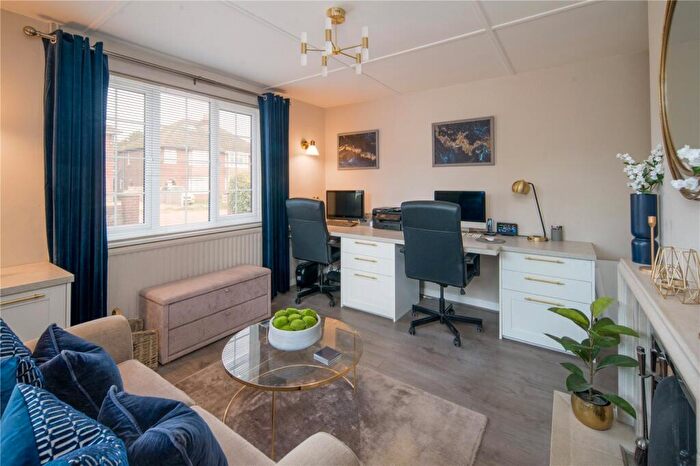 5 Bedroom Detached House For Sale In Coronation Avenue, Cowes, Isle Of Wight, PO31