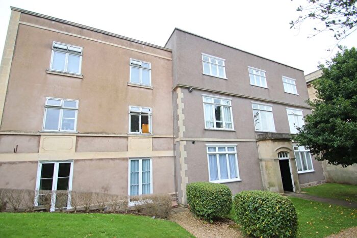 1 Bedroom Flat To Rent In Royal Crescent, Weston-Super-Mare, BS23