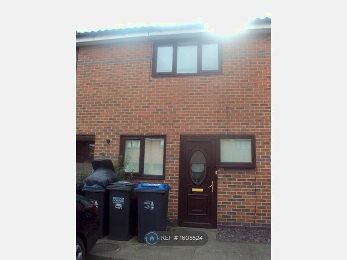 2 Bedroom Terraced House To Rent In Canal Walk, Croydon, CR0