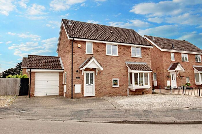 4 Bedroom Detached House For Sale In Meadowsweet, Eaton Ford, PE19