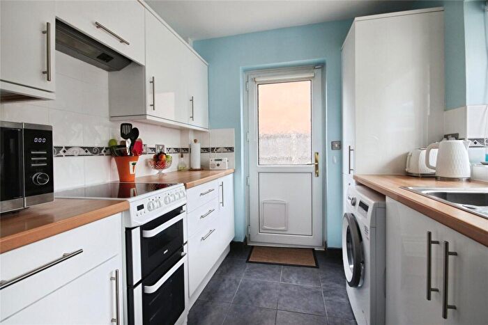 2 Bedroom Bungalow To Rent In Whitelands Drive, Ascot, Berkshire, SL5