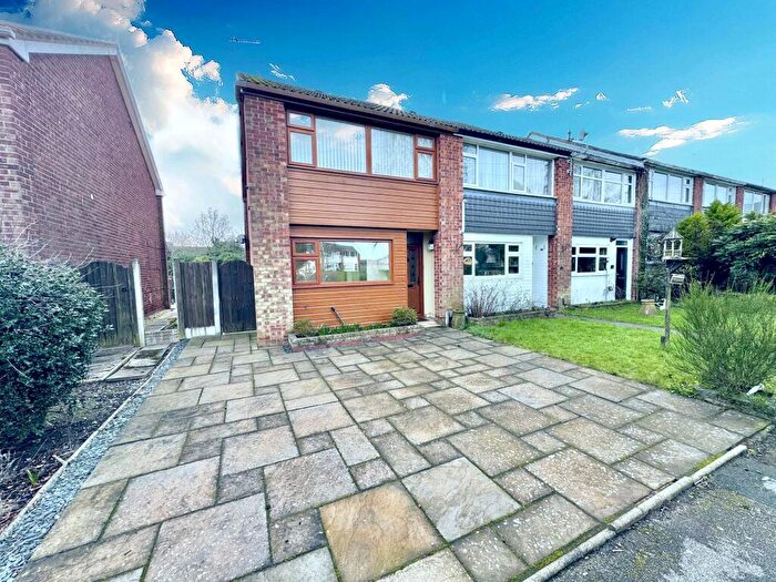 3 Bedroom End Of Terrace House For Sale In Warwick Green, Bulkington, CV12