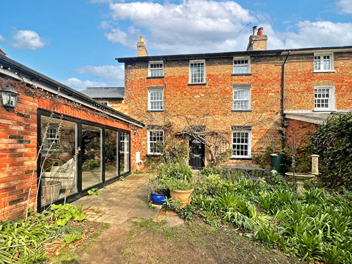 4 Bedroom End Of Terrace House For Sale In The Fields, Lower Caldecote, SG18