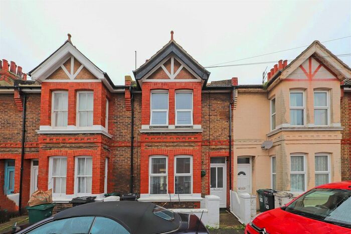 2 Bedroom Terraced House To Rent In Crown Road, Portslade, Brighton, BN41