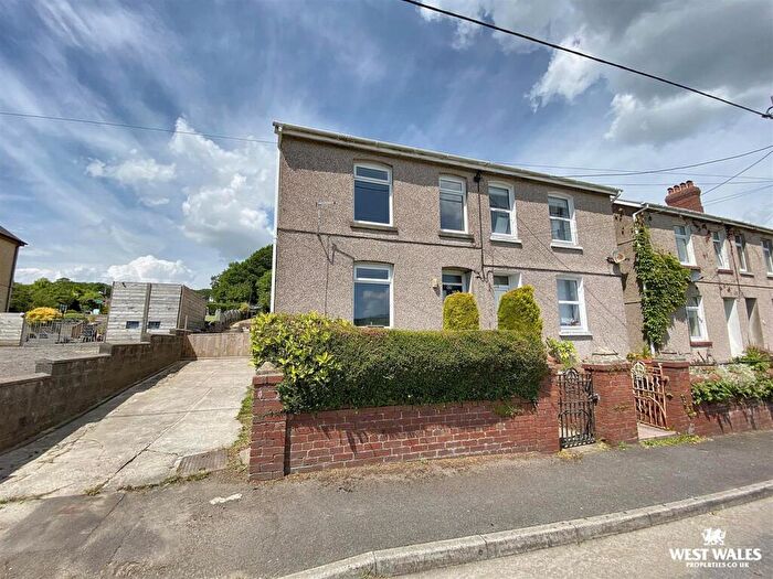 3 Bedroom Semi-Detached House For Sale In Heol Nazareth, Pontyates, Llanelli, SA15