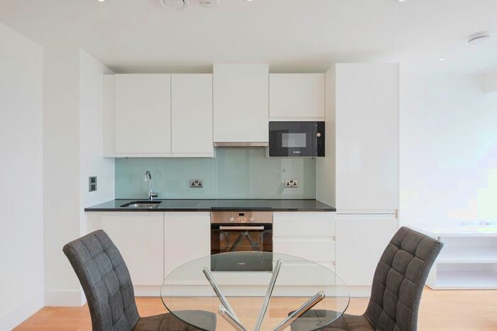 1 Bedroom Flat To Rent In The Residences, Edridge Road, Croydon, CR0