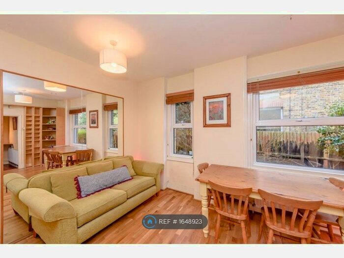 2 Bedroom Terraced House To Rent In Temple Road, London, W5