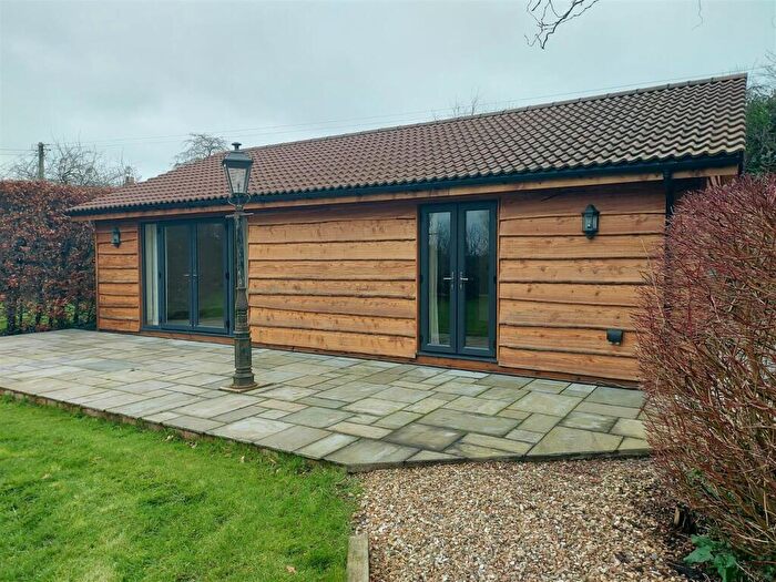 2 Bedroom Property To Rent In The Hollows, Coalpit Heath, Bristol, BS36