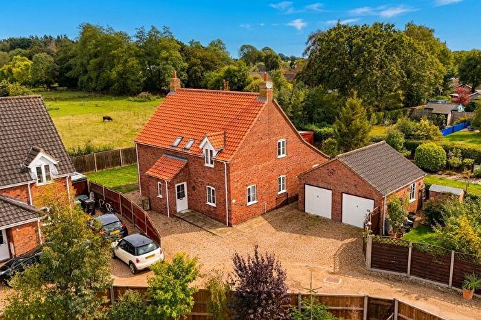 4 Bedroom Detached House For Sale In Drusilla Way, Yaxham, Dereham, NR19