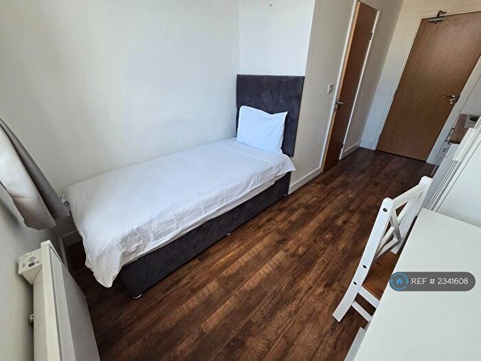 Studio To Rent In The Webberley, Stoke-On-Trent, ST1