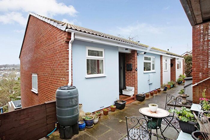 3 Bedroom End Of Terrace House For Sale In Upper Longlands, Dawlish, EX7