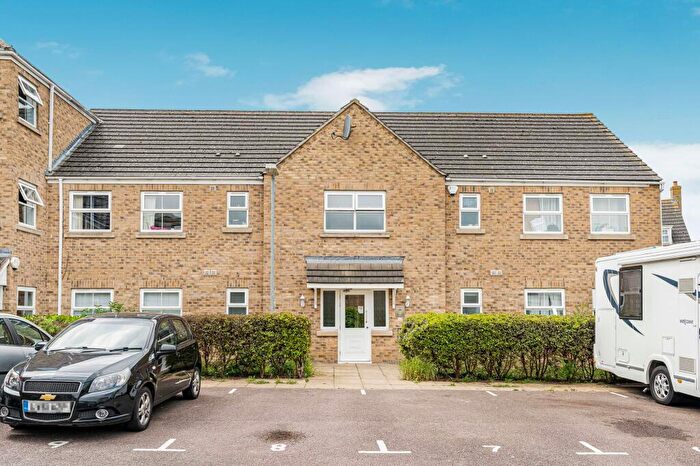 2 Bedroom Apartment For Sale In Beevor Court, Sapley Huntingdon., PE28