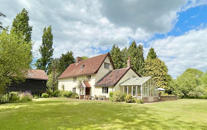 6 Bedroom Detached House For Sale In Hardwick, Norfolk, NR15