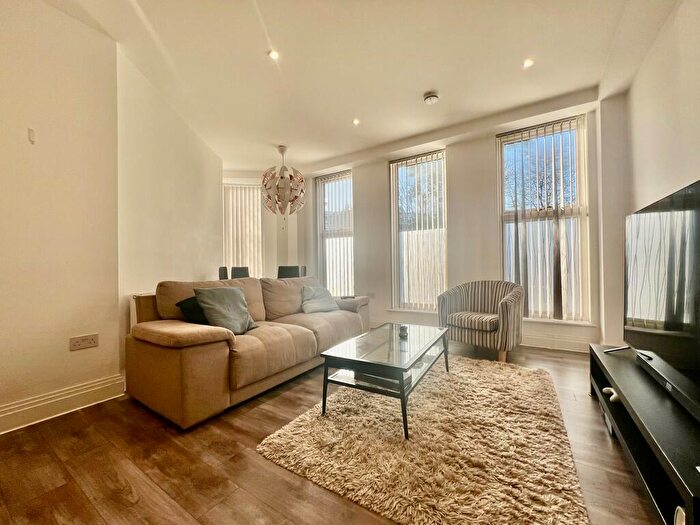 2 Bedroom Apartment To Rent In Marsh Road, Pinner, HA5