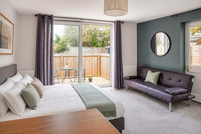 Studio To Rent In Pine Grove, Filton, BS7
