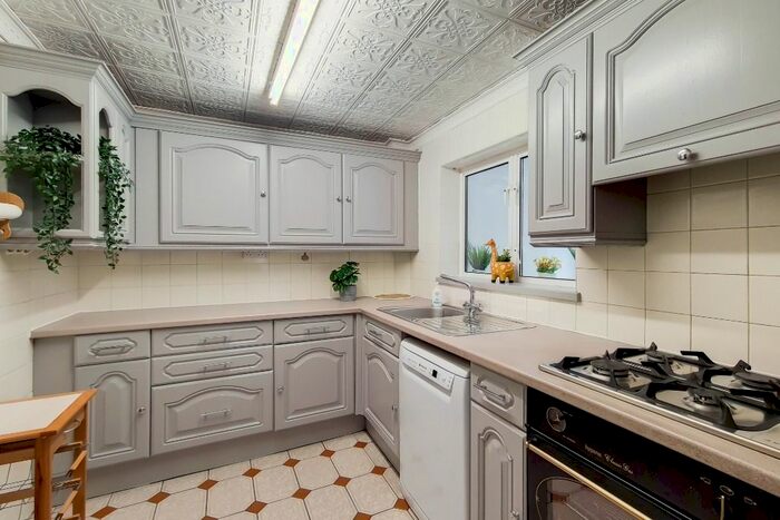 4 Bedroom Terraced House To Rent In Albacore Crescent, Lewisham, London, SE13