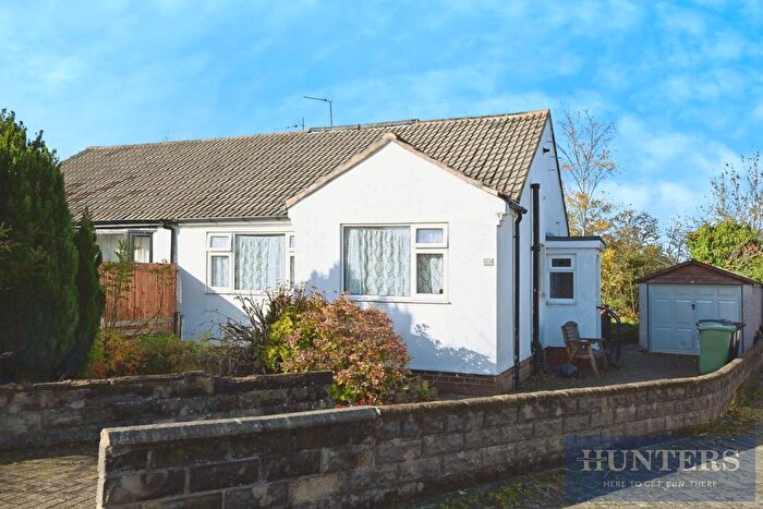 3 Bedroom Semi-Detached Bungalow For Sale In Westfield Close, Yeadon, Leeds, LS19