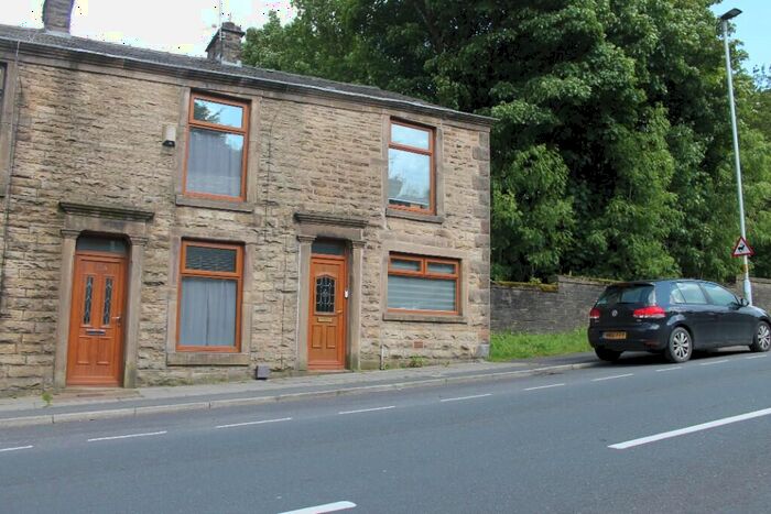 3 Bedroom Terraced House To Rent In Cemetery Road, Darwen, Lancashire, BB3