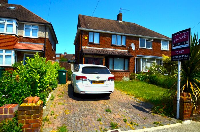 4 Bedroom Semi-Detached House To Rent In Elgin Avenue, Ashford, TW15