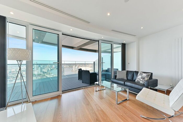 1 Bedroom Flat For Sale In Arena Tower, Crossharbour Plaza, Canary Wharf, E14