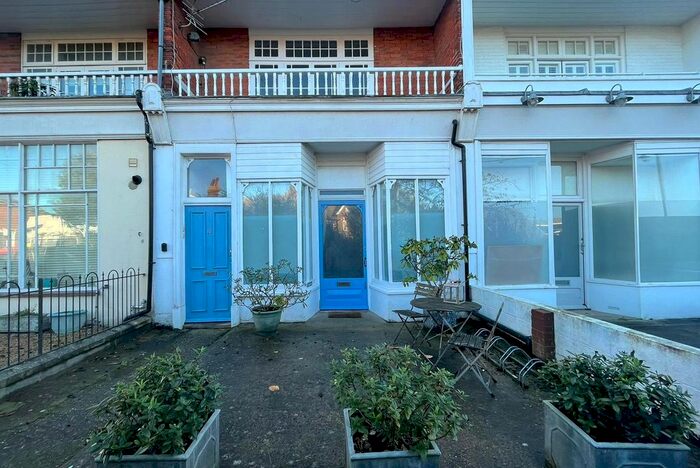 1 Bedroom Flat To Rent In Tower Parade, Whitstable, CT5