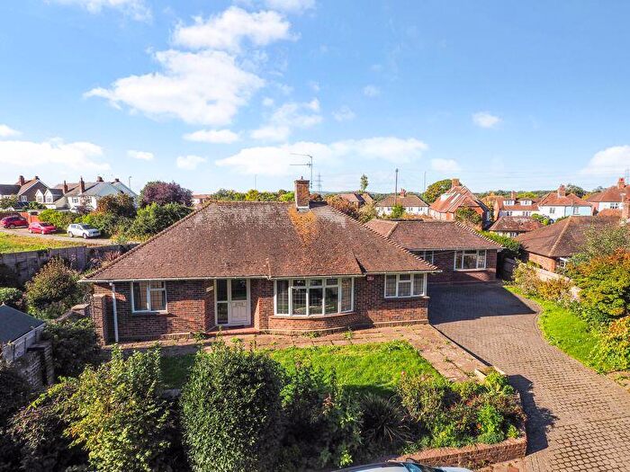 4 Bedroom Detached Bungalow For Sale In Old Park Lane, Chichester, PO18