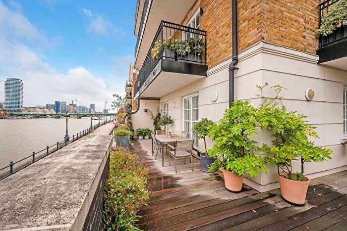 2 Bedroom Flat To Rent In Admiral Square, Chelsea Harbour, SW10