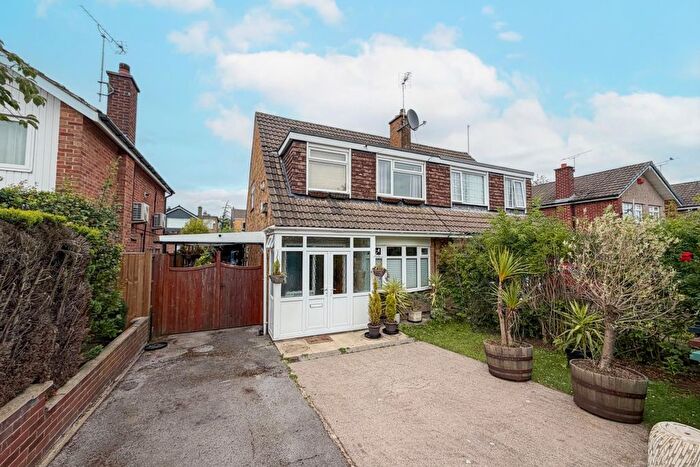 3 Bedroom Semi-Detached House To Rent In Plantation Avenue, Shadwell, Leeds, LS17