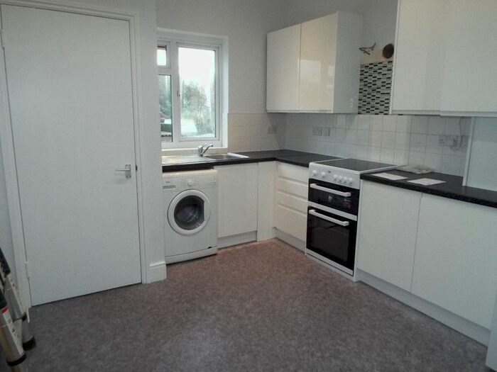 2 Bedroom Flat To Rent In East Barnet Road, Barnet, EN4