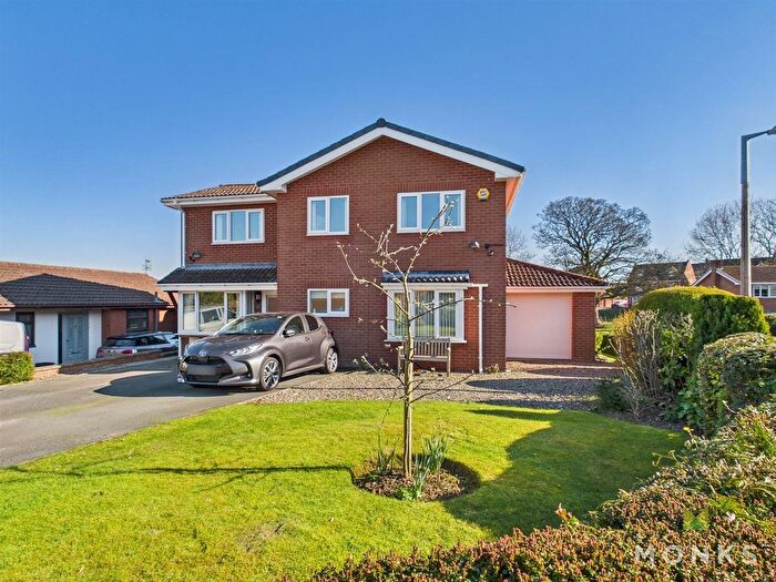 4 Bedroom Property For Sale In Breidden Close, Oswestry, SY11