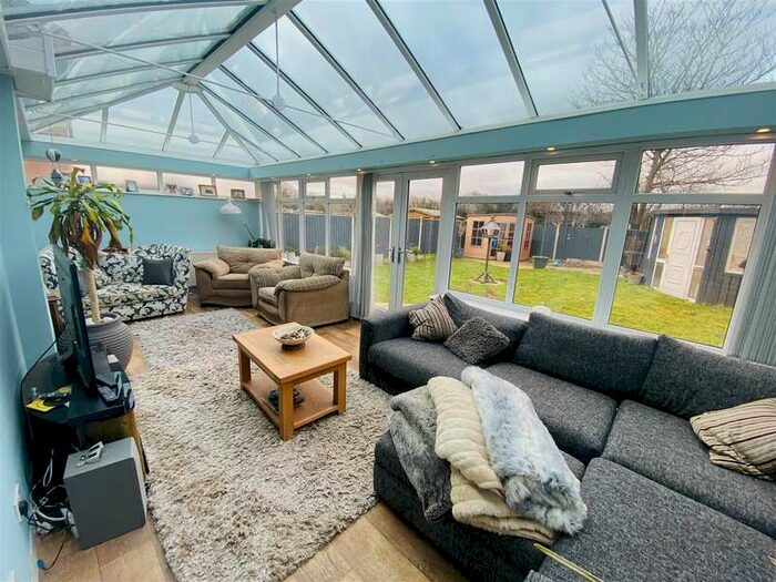 4 Bedroom Detached House For Sale In The Hollies, Osgodby, Selby, YO8