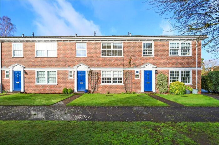 4 Bedroom Terraced House To Rent In Burcote, Gower Road, Werybridge, Surrey, KT13