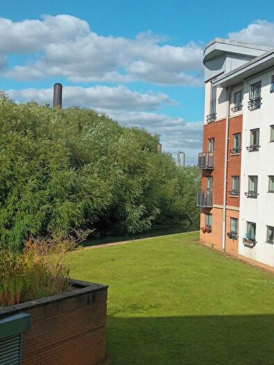 2 Bedroom Flat To Rent In West Cotton Close, Northampton, NN4