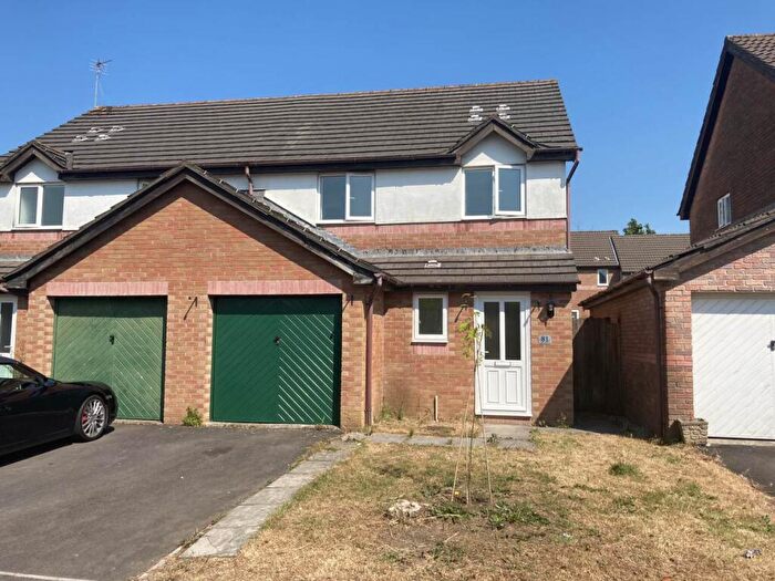 3 Bedroom Semi-Detached House To Rent In Glan-Y-Nant, Tondu, CF32