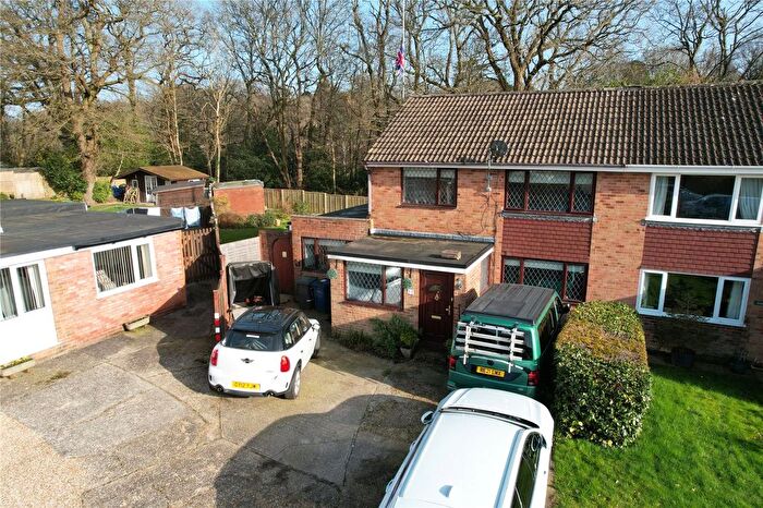 3 Bedroom Semi-Detached House For Sale In Bartholomew Close, Haslemere, Surrey, GU27