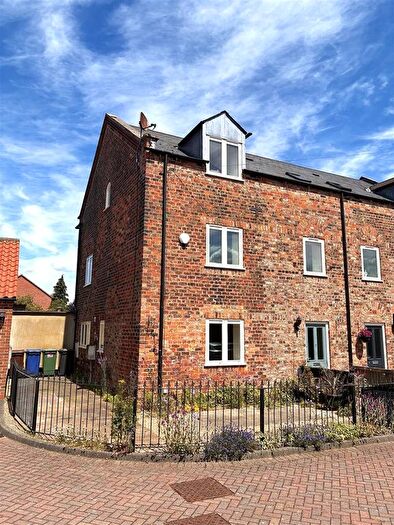 4 Bedroom Semi-Detached House For Sale In Old Chapel, Cliffe, YO8