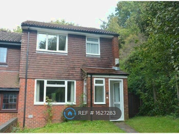 4 Bedroom End Of Terrace House To Rent In Egginton Road, Brighton, BN2