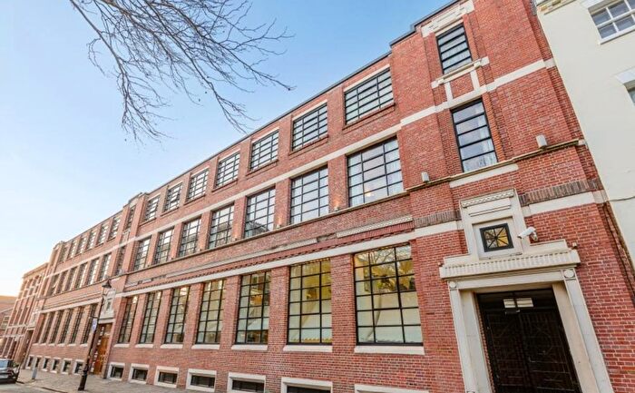 2 Bedroom Flat To Rent In St. Pauls Square, Birmingham, West Midlands, B3