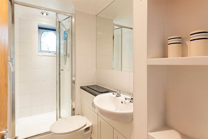 2 Bedroom Chalet For Sale In Wootton Bridge, Isle Of Wight, PO33