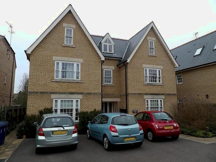 2 Bedroom Property To Rent In Cambridge Road, Cambridge, CB22