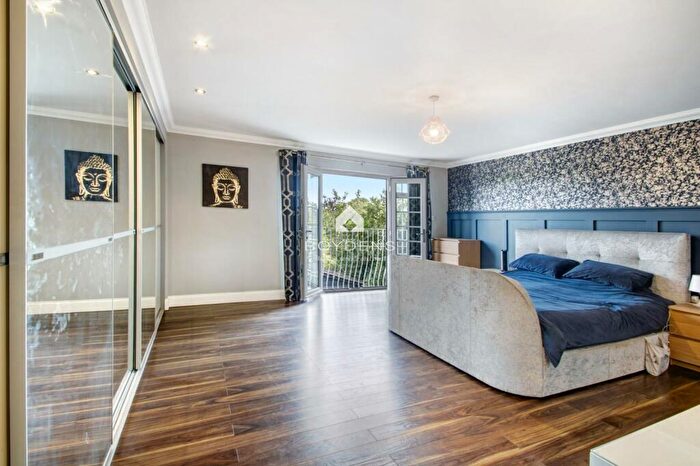 5 Bedroom Detached House For Sale In London Road, CO6